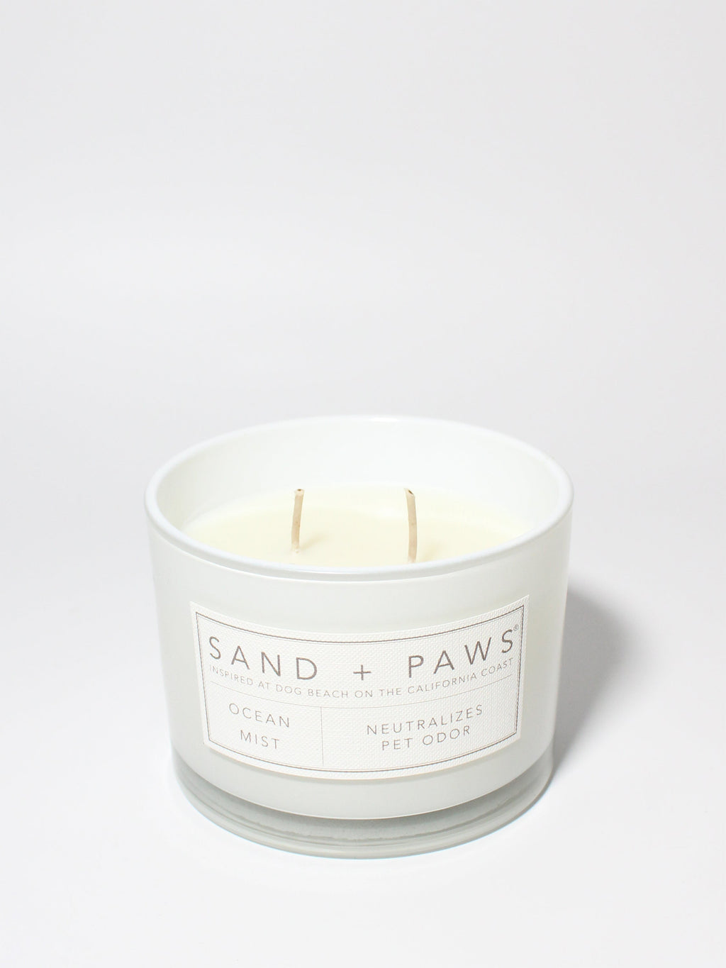 Sand + Paws Ocean Mist 12 oz Cozy scented candle