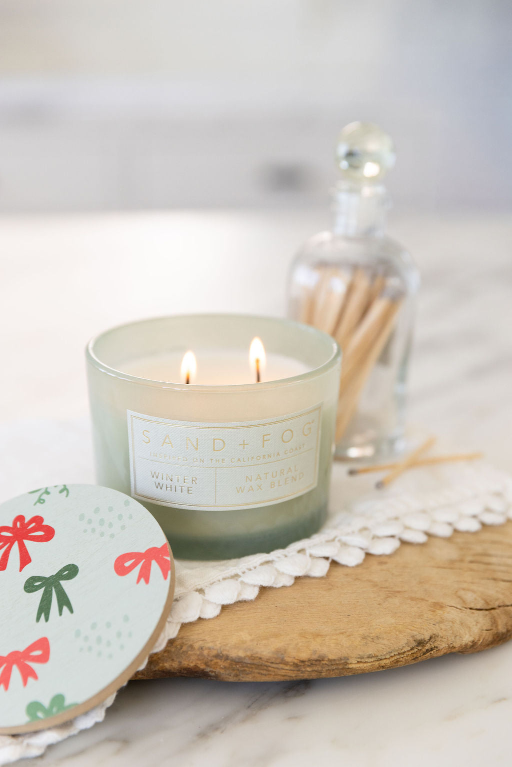 Winter White 12 oz Cozy scented candle