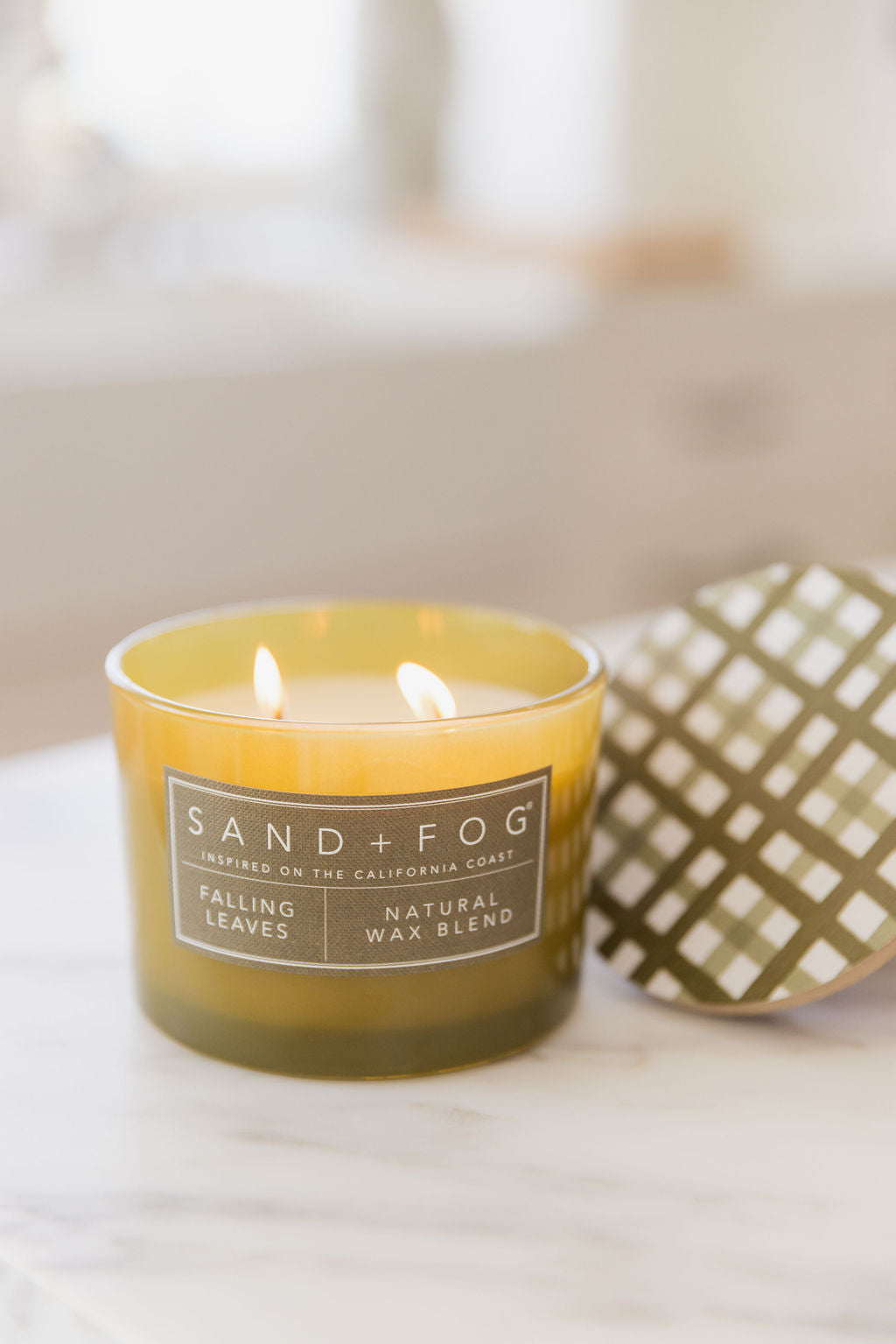 Falling Leaves 12 oz Cozy scented candle
